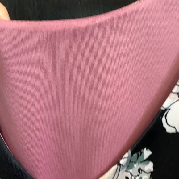 White House black market Spring bouquet multi Blk w ruffle hem SIZE 12 - Picture 6 of 7